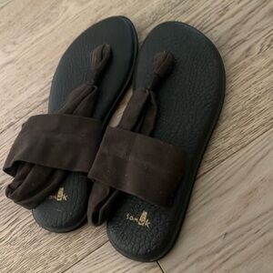 Like New Sanuk Sandals - Lightweight great for travel